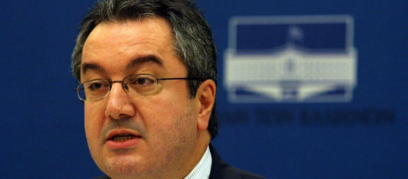 Ο καθηγητής Ηλίας Μόσιαλος για τον κορωνοϊό: Τα συμπτώματα, οι ομάδες υψηλού κινδύνου και τα απαραίτητα μέτρα προστασίας